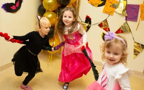Guma sensoryczna animacyjna: Wybierz i wykorzystaj dla rozwoju dziecka!