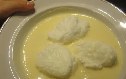 Zupa nic co to? Odkryj jej tajemnice i wyjątkowy smak w polskiej kuchni