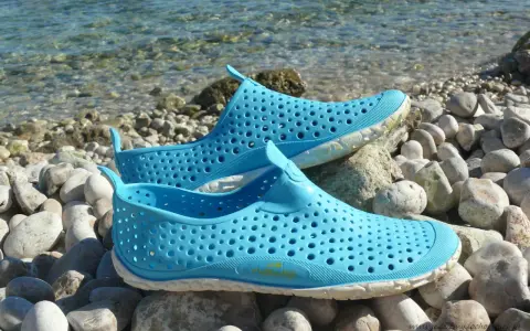 Morze w Chorwacji? Odkryj Adriatyk: temperatura, plaże, jeżowce!