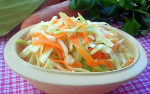 Kapusta jak z chińskiej restauracji? Odkryj sekret chrupkości!