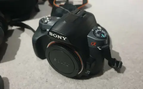 Lustrzanka Sony Alpha 380 - pełna specyfikacja i porady dla kupujących
