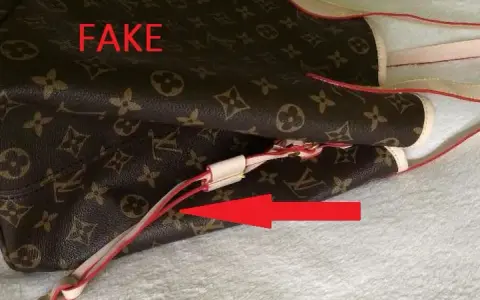 Jak po czym poznać oryginalną torebkę Louis Vuitton i uniknąć podróbek