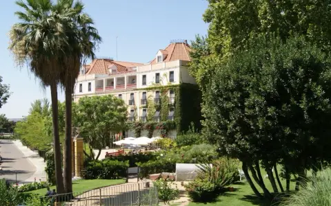 Hotel balneario Alange Badajoz: bienestar y relax en un entorno único