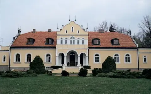 Dworek Boża Wola koło Siennicy: Przystań ducha i historia Opus Dei
