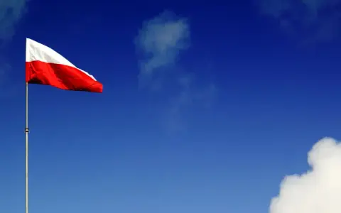 Dlaczego flaga biało czerwona ma tak ważne znaczenie dla Polski?