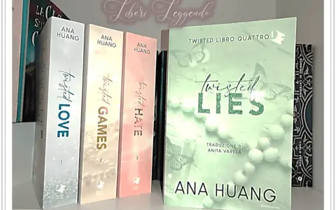 Libri di Ana Huang: "Twisted Love", "Twisted Games", "Twisted Hate" e "Twisted Lies". La trama di "Twisted Games" è avvincente.