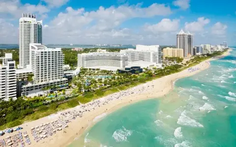 Fontainebleau Miami Beach: ¿Su estancia de lujo soñada en Miami?