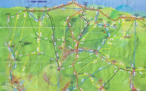 Mapa szlaków turystycznych Karkonoszy z zaznaczonymi trasami i punktami, w tym Śnieżką.