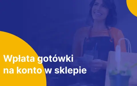 Uśmiechnięta sprzedawczyni liczy pieniądze. Dowiedz się, jak wpłacić gotówkę na konto w sklepie.