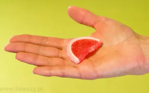 Ile waży galaretka? Waga, kalorie i idealna konsystencja – sprawdź!