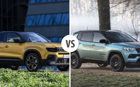 Dwa jeep suv: żółty Avenger na tle budynku i błękitny Compass na tle zimowego krajobrazu.