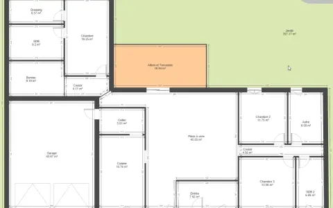 Plan maison plain pied avec garage, pièce à vivre, 3 chambres, cuisine, cellier, SDB, bureau et terrasse.