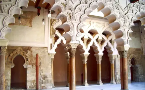 Palacio de la Aljafería: Horarios, precios y cómo visitarlo gratis