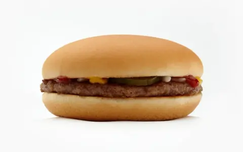 Hamburger McDonald's: 253 kcal? Zobacz, co jesz i porównaj!