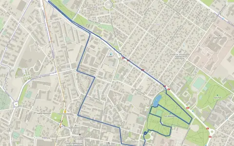 Mapa Siedlec z zaznaczoną trasą spaceru, obejmującą Park Aleksandria i zabytki, jak Katedra Niepokalanego Poczęcia NMP. To idealne miejsce na odkrywanie bohemia.