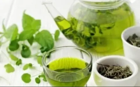 Matcha liderem? Poznaj najzdrowszą zieloną herbatę!