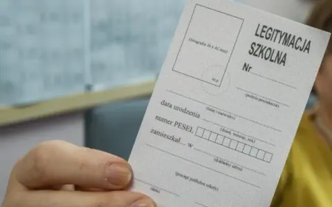 Twoja legitymacja szkolna: Czy to dowód tożsamości? Ekspert wyjaśnia