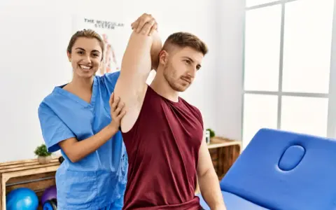 Po jakim czasie pomaga rehabilitacja? Sprawdź, kiedy zobaczysz efekty