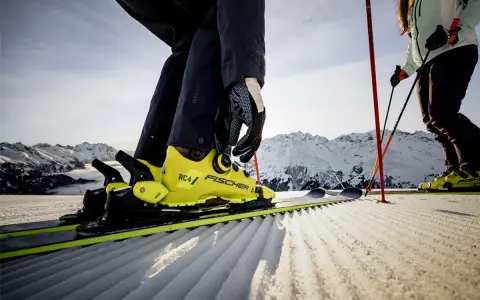 Buty narciarskie 21 MP = EU 33-33,5? Sprawdź, jak dobrać dla dziecka!
