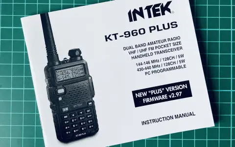 Instrukcja obsługi Intek KT-960 PLUS, dwupasmowego radia amatorskiego VHF/UHF z 128 kanałami, idealnego do łączności PMR 16 kanałów.
