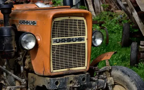 Ile waży Ursus C-330? Masa, DMC i kluczowe modyfikacje