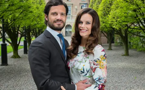 Prinsessan Sofia och Prins Carl Philip, ett kungligt par som lever sitt eget paradis.