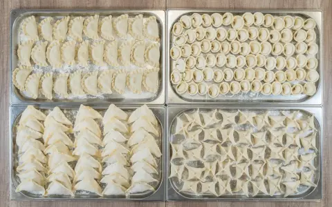 Jak lepić pierogi? Proste techniki, sekrety i triki na idealne pierogi