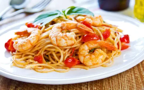 Pasta con Mazzancolle: Ricetta Facile e Gustosa per un Primo Perfetto
