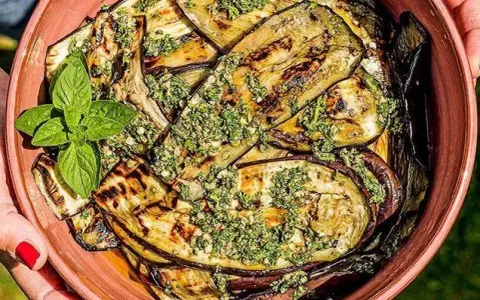 Aubergines grillées au four : recette facile, texture parfaite