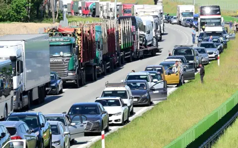 Czy są korki na autostradzie A1? Sprawdź aktualne utrudnienia!