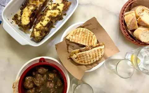 Almuerzo en España: No es lo que piensas (y cómo pedirlo)