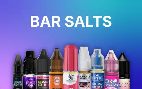 Variedad de líquidos para vapear con 20 mg de nicotina, incluyendo sabores como cola, limonada rosa y frutos rojos.