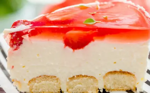 Ile galaretek na 1 kg sera do sernika na zimno, aby się udał?