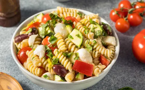 Salade de pâtes: recettes, astuces de pro et idées originales