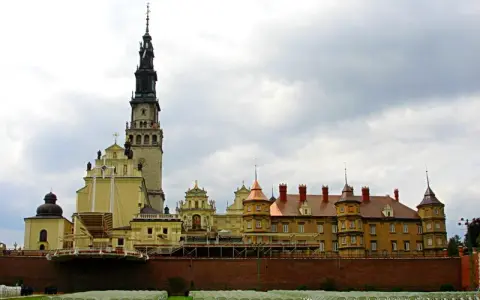 Kiedy powstał klasztor na Jasnej Górze? Poznaj jego fascynującą historię