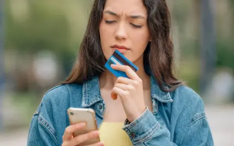Jak odzyskać pieniądze BLIK? Kluczowe kroki w trudnej sytuacji