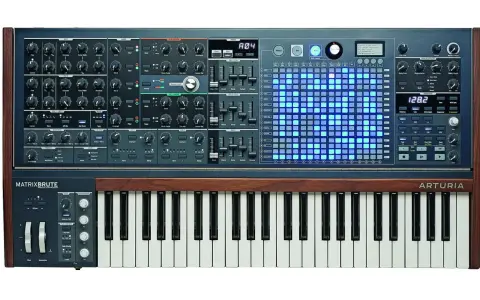 Arturia MatrixBrute, syntezator analogowy z klawiaturą i matrycą sekwencera.