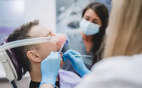 Lęk przed dentystą? Odkryj bezbolesne metody i odzyskaj spokój