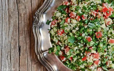 Mistrzostwo Tabbouleh: przepis na libańską sałatkę z pietruszką