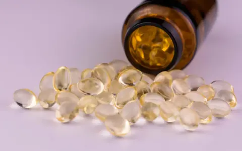 Hochdosiertes Vitamin D: Risiken, Nutzen & sichere Einnahme