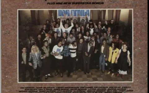 We Are the World: Alle Stars der Original- & 2010er-Version