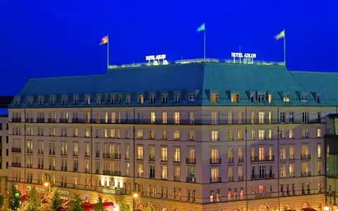 Hotel Adlon Berlin: Luxus & Geschichte am Brandenburger Tor