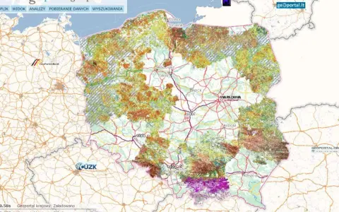 Mapa Polski z kolorowymi obszarami wskazującymi różne klasy ziemi. Widoczne miasta: Warszawa, Wrocław, Gdańsk.