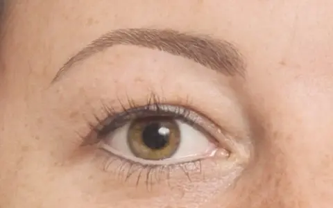 Permanent Make-up Augenbrauen Härchentechnik: Natürliche Schönheit ohne Kompromisse