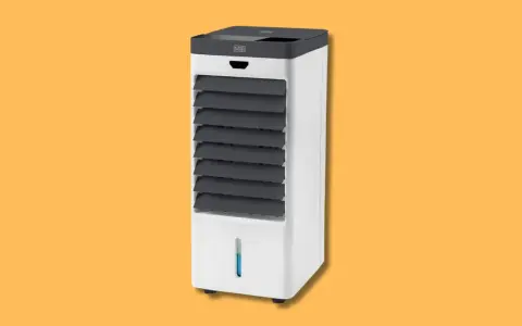 Un condizionatore portatile senza tubo, bianco e grigio, con alette regolabili e indicatore del livello dell'acqua.