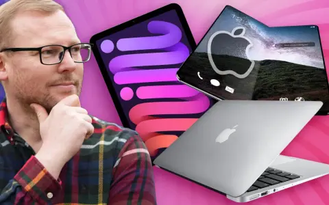 Mann mit Brille denkt über iPad, faltbares iPhone und MacBook nach.