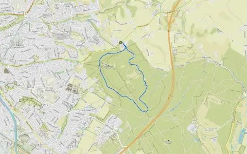 Radwege Geheimtipp: Eine malerische Route führt durch hügeliges Gelände, vorbei am Stuckenberg (214 m) und dem Golfclub Bad Salzuflen.