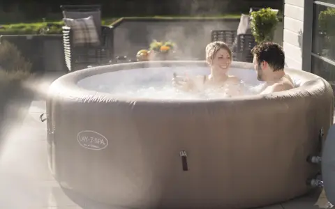 Najlepsze cechy Bestway Lay-Z-Spa Palm Springs, które musisz znać