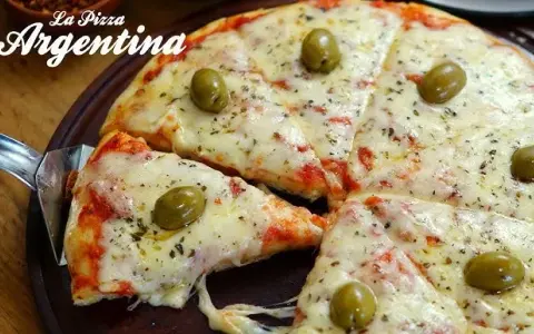 Pizza argentina casera: la receta de Manuel Gastélum para la "media masa"