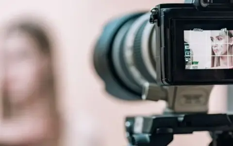 Jak napisać opinię dla fotografa? Poradnik krok po kroku